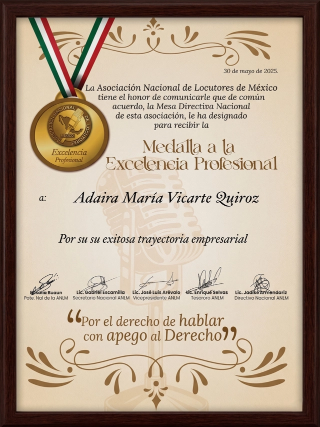Reconocimiento a Ady Vicarte por la Asociación Nacional de Locutores